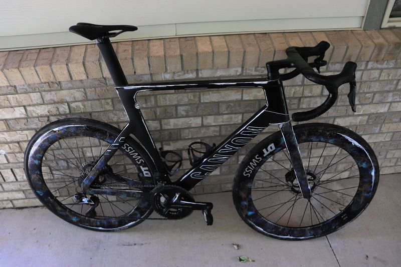 Used Canyon Aeroad CFR Di2 2025 2025 Road & Gravel