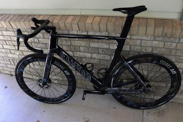 Used Canyon Aeroad CFR Di2 2025 2025 Road & Gravel, Black — image 3 of 5