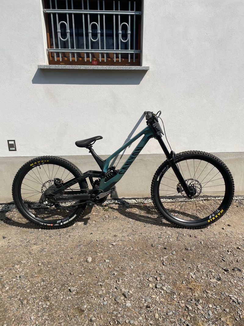 Käytetty Canyon Sender CFR Mullet 2024 Frameset 2024 MTB