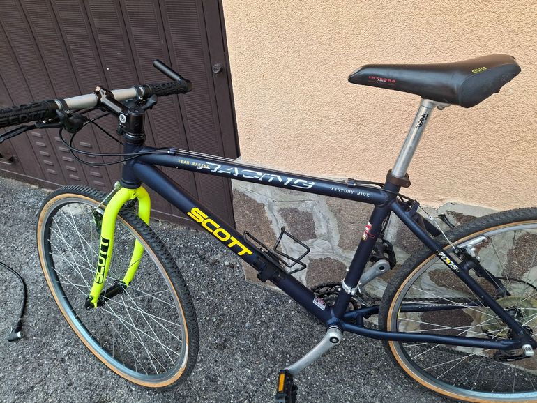 Used Scott Custom Shimano Deore XT 2004 Mountainbike, Blue — image 2 of 3