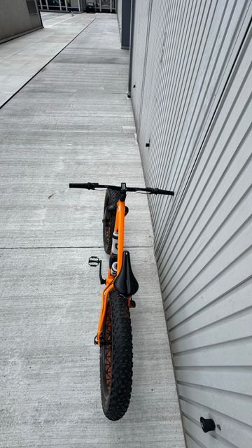 Used Specialized Fatboy Expert 2015 2015 Mountainbike, Orange, 26 — image 17 of 24