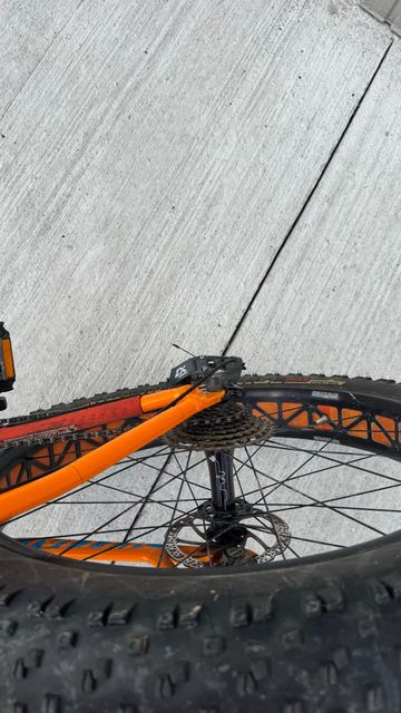 Used Specialized Fatboy Expert 2015 2015 Mountainbike, Orange, 26 — image 20 of 24