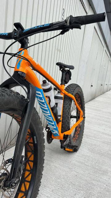 Used Specialized Fatboy Expert 2015 2015 Mountainbike, Orange, 26 — image 2 of 24