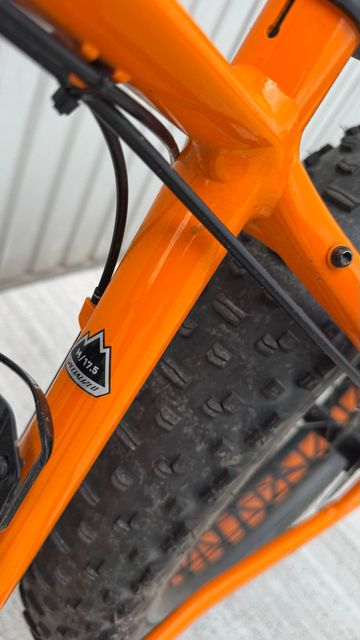 Used Specialized Fatboy Expert 2015 2015 Mountainbike, Orange, 26 — image 23 of 24