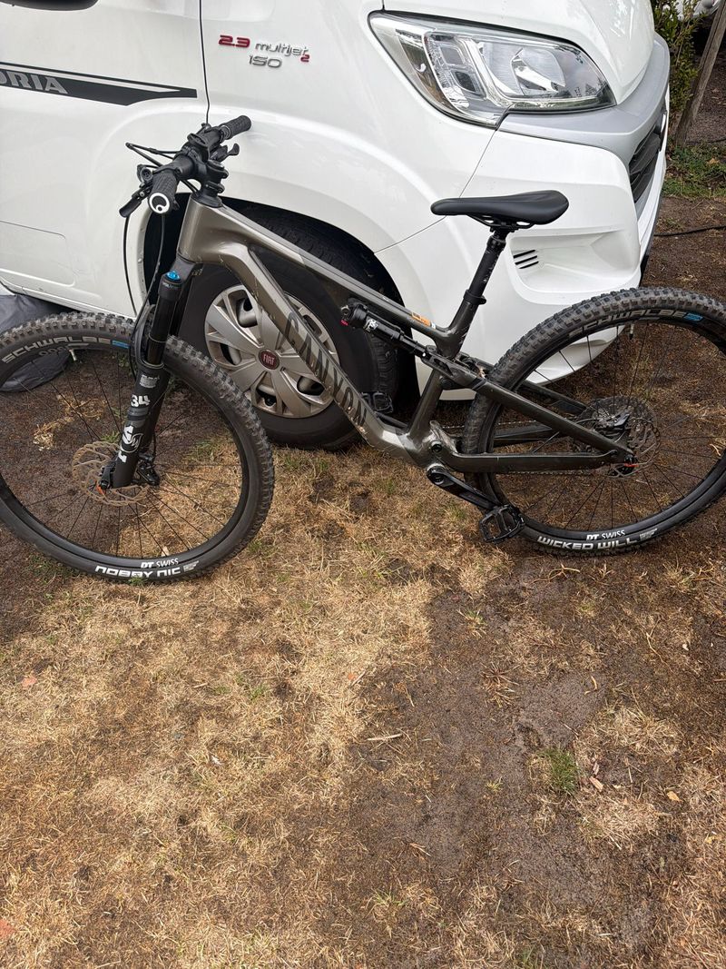 Použité Canyon Neuron CF 7 2025 2025 MTB