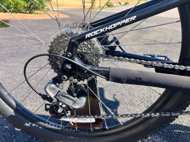 Used Specialized Rockhopper 26 2022 2022 Mountainbike, Black, 26 — image 3 of 7