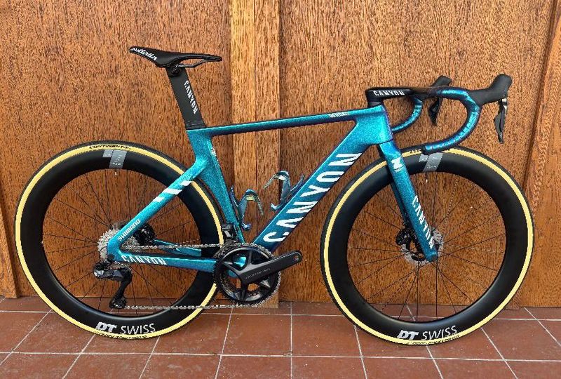 Used Canyon Aeroad Shimano Ultegra Di2 2023 Road & Gravel