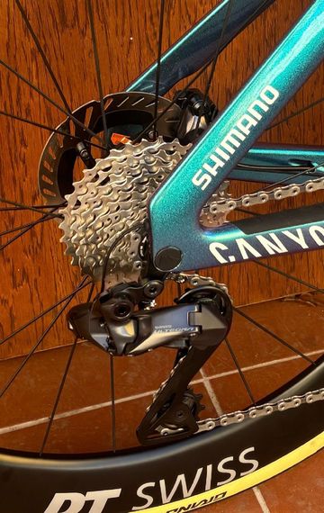 Gebrauchtes Canyon Aeroad Shimano Ultegra Di2 2023 Road & Gravel, Blau — Bild 2 von 6