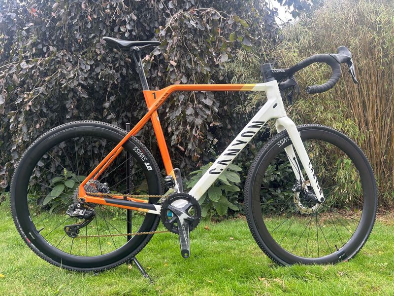 Canyon Inflite CF SLX 9 Team 2023 2023 Road & Gravel de segunda mano