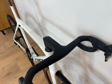 Trek Madone Shimano Ultegra Di2 2026 Road & Gravel d'occasion — image 4 sur 13