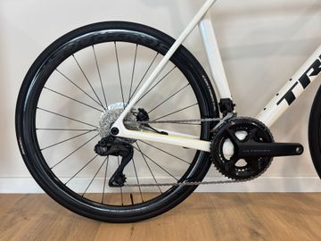 Trek Madone Shimano Ultegra Di2 2026 Road & Gravel d'occasion — image 3 sur 13