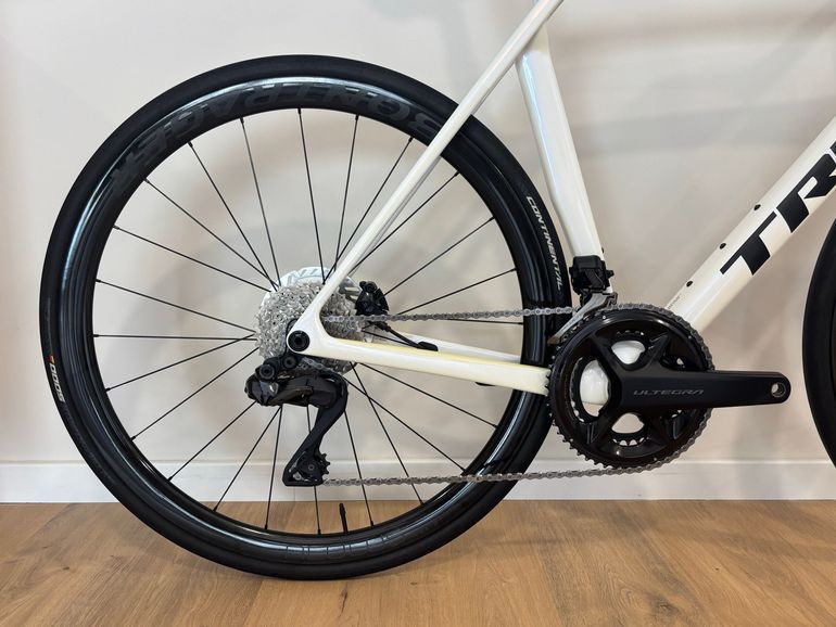 Trek Madone Shimano Ultegra Di2 2026 Road & Gravel d'occasion — image 3 sur 13