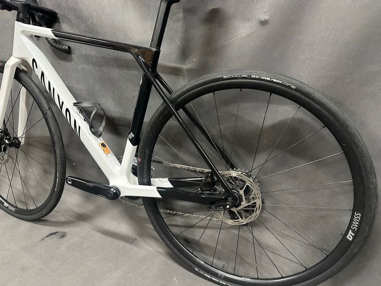 Gebrauchtes Canyon Ultimate CF SL 7 eTap 2023 2023 Road & Gravel, Weiß — Bild 12 von 14