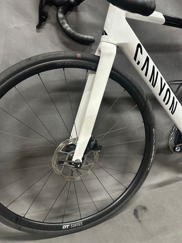 Gebrauchtes Canyon Ultimate CF SL 7 eTap 2023 2023 Road & Gravel, Weiß — Bild 10 von 14