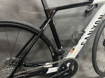 Gebrauchtes Canyon Ultimate CF SL 7 eTap 2023 2023 Road & Gravel, Weiß — Bild 7 von 14