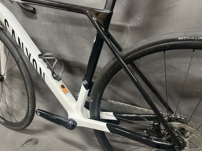 Gebrauchtes Canyon Ultimate CF SL 7 eTap 2023 2023 Road & Gravel, Weiß — Bild 13 von 14