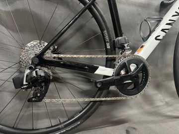 Gebrauchtes Canyon Ultimate CF SL 7 eTap 2023 2023 Road & Gravel, Weiß — Bild 6 von 14