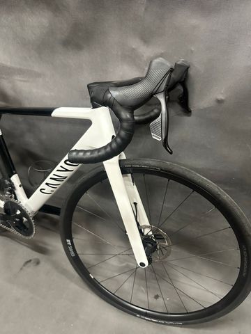 Gebrauchtes Canyon Ultimate CF SL 7 eTap 2023 2023 Road & Gravel, Weiß — Bild 5 von 14