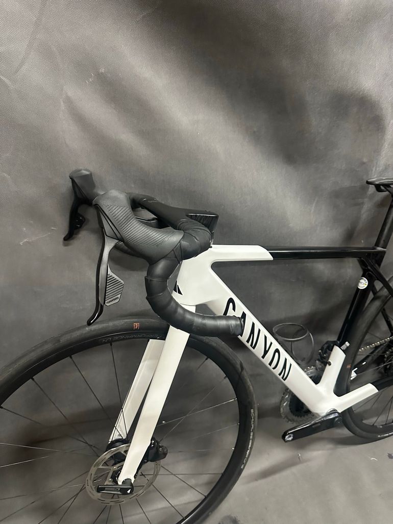 Gebrauchtes Canyon Ultimate CF SL 7 eTap 2023 2023 Road & Gravel, Weiß — Bild 11 von 14