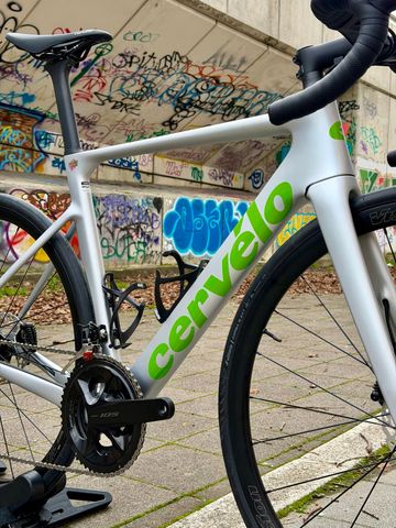 Cervélo Soloist 105 2026 2026 Road & Gravel usato, Grigio chiaro — immagine 2 di 13