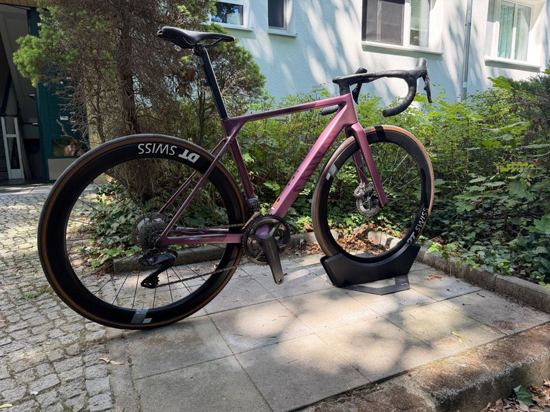Used Canyon Ultimate CF SLX 8 Di2 2023 2023 Road & Gravel