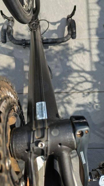 Trek Domane ALR 5 Disc 2018 2018 Road & Gravel usato, Nero — immagine 6 di 8
