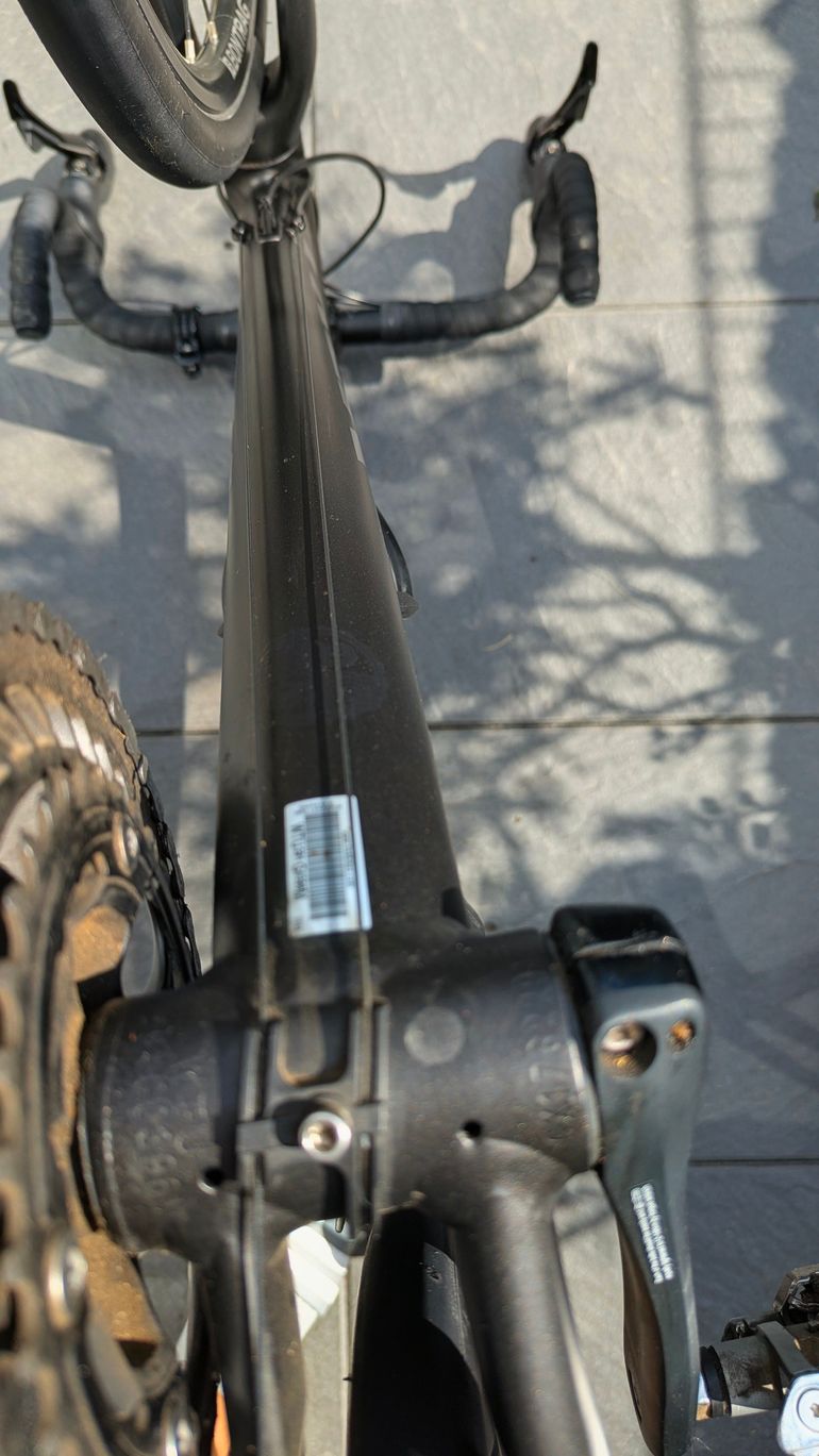 Trek Domane ALR 5 Disc 2018 2018 Road & Gravel usato, Nero — immagine 6 di 8
