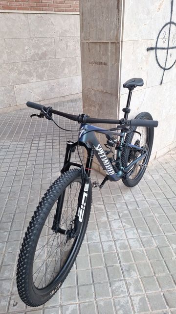 Used Specialized Epic 8 Pro 2024 2024 Mountainbike, Blue, 29 — image 6 of 8