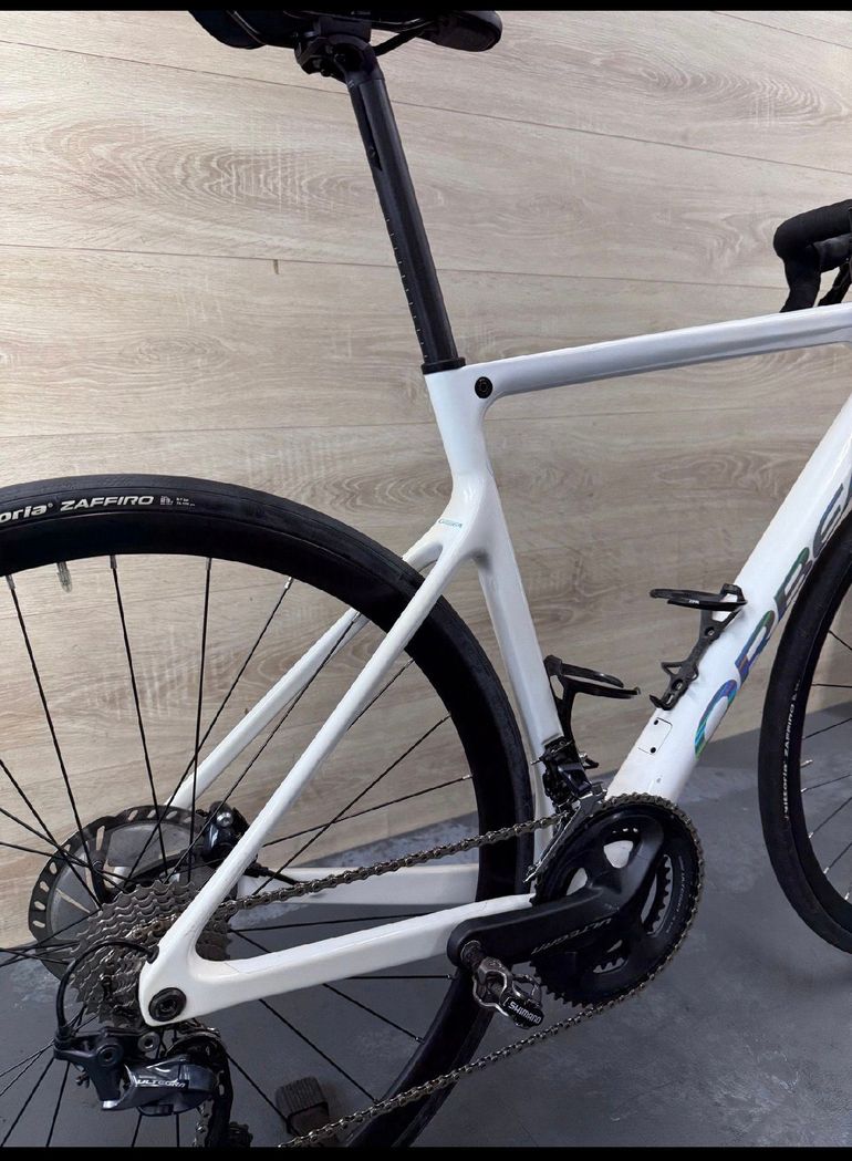 Gebrauchtes Orbea ORCA M20 2022 2022 Road & Gravel, Weiß — Bild 3 von 11