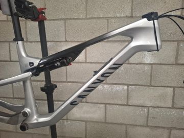 Käytetty Canyon LUX Frameset 2025 Mountainbike — kuva 2 / 15