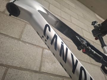 Käytetty Canyon LUX Frameset 2025 Mountainbike — kuva 11 / 15