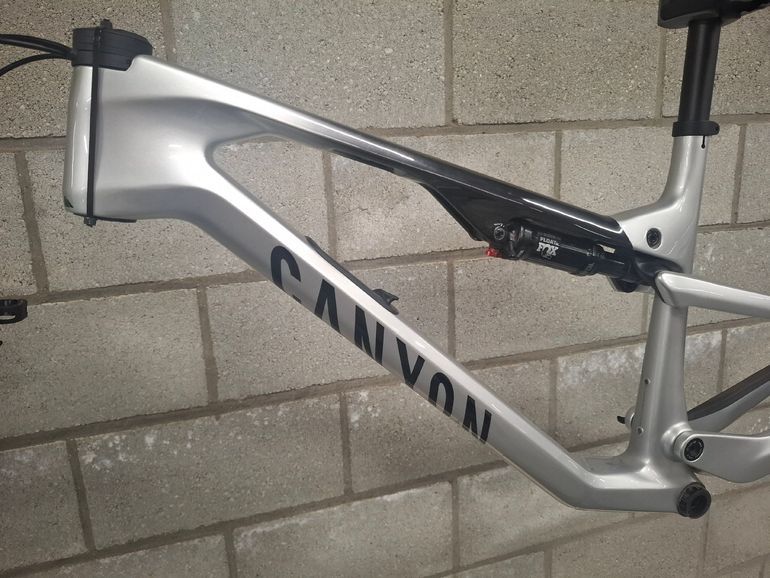 Käytetty Canyon LUX Frameset 2025 Mountainbike — kuva 9 / 15