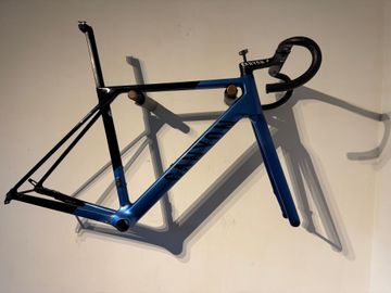 Tweedehands Canyon Ultimate CF SL 8 Aero 2023 Frameset 2023 Road & Gravel — afbeelding 22 van 23