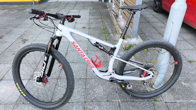 Tweedehands Santa Cruz Blur X0 AXS RSV / Carbon CC 2024 2024 MTB