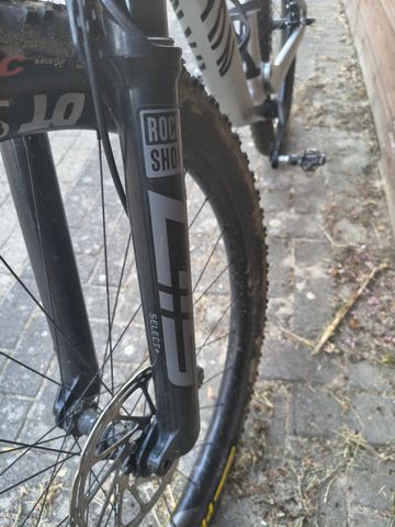 Gebrauchtes Canyon Lux Trail CF 9 2025 2025 Mountainbike, Hellgrau — Bild 13 von 13