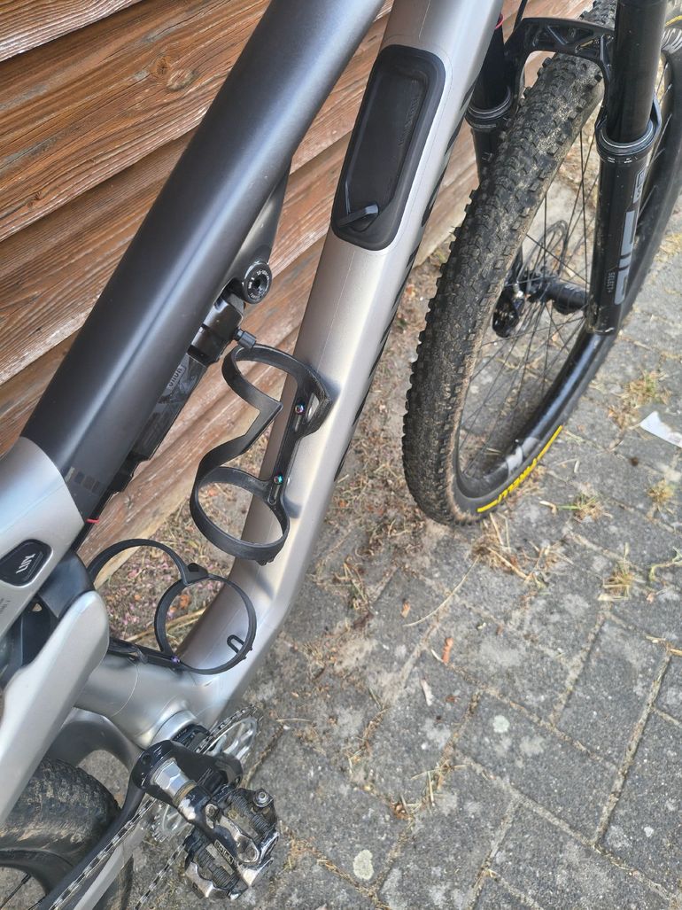 Gebrauchtes Canyon Lux Trail CF 9 2025 2025 Mountainbike, Hellgrau — Bild 6 von 13