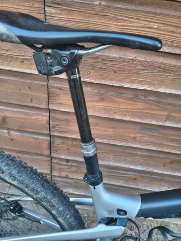 Gebrauchtes Canyon Lux Trail CF 9 2025 2025 Mountainbike, Hellgrau — Bild 10 von 13