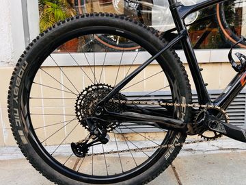 Używany Giant XTC Advanced 29 1.5 2022 2022 Mountainbike — zdjęcie 4 z 10