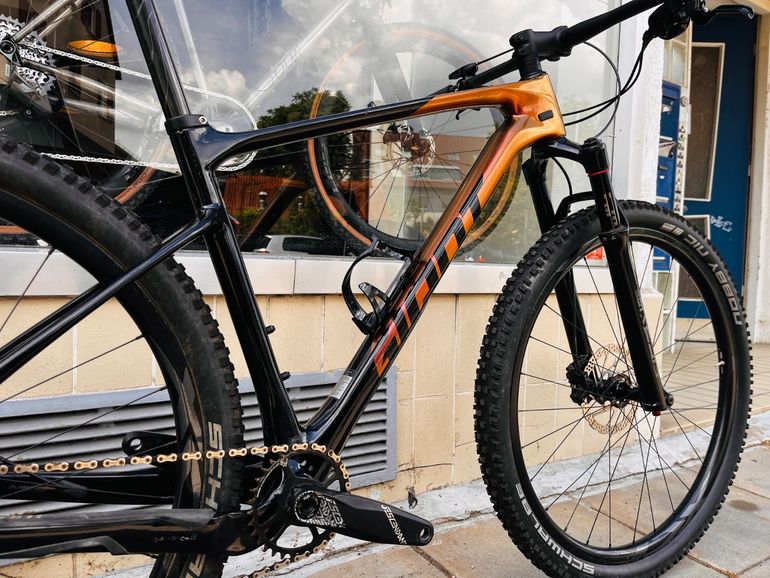 Używany Giant XTC Advanced 29 1.5 2022 2022 Mountainbike — zdjęcie 3 z 10