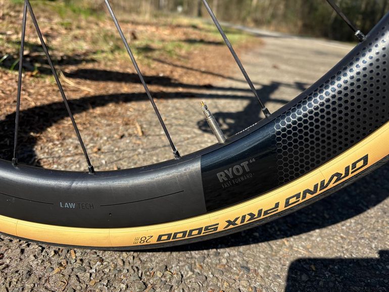 Gebrauchtes Canyon Ultimate CF SL Disc 8.0 2018 2018 Road & Gravel, Schwarz — Bild 3 von 5