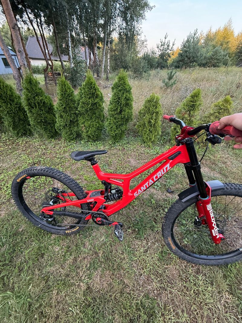 Used Santa Cruz V10 SRAM X01 Eagle 2025 MTB