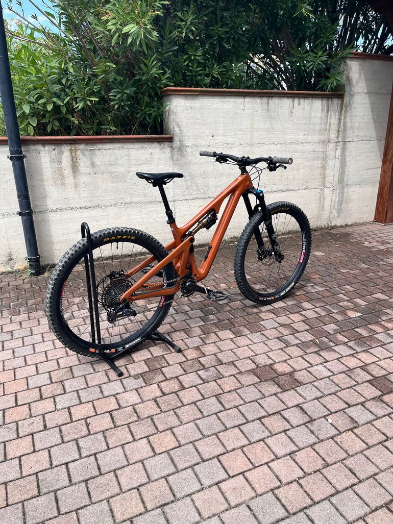 Gebrauchtes Yeti SB130 TLR 2021 2021 Mountainbike, Orange — Bild 4 von 21