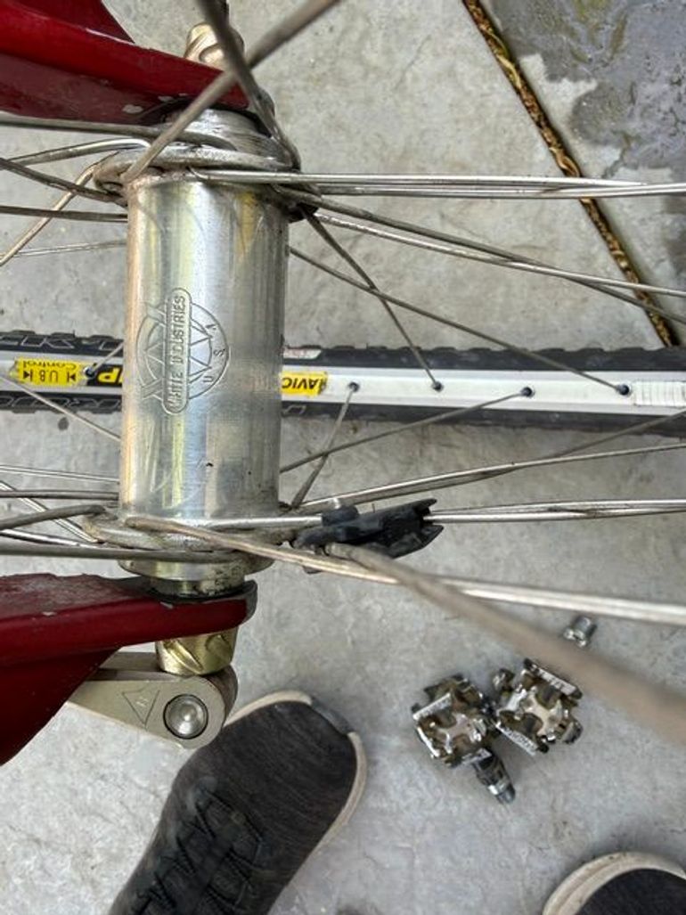 Used Answer Manitou 1993 Mountainbike, Light Gray — image 9 of 16