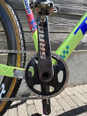 Used Trek Boone SRAM Red eTap AXS 2026 Road & Gravel, Green — image 4 of 5