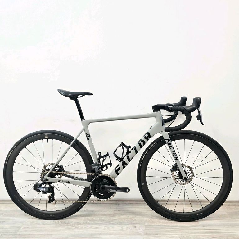 Used FACTOR O2 Disc 2024 Road & Gravel, Light Gray — image 2 of 30