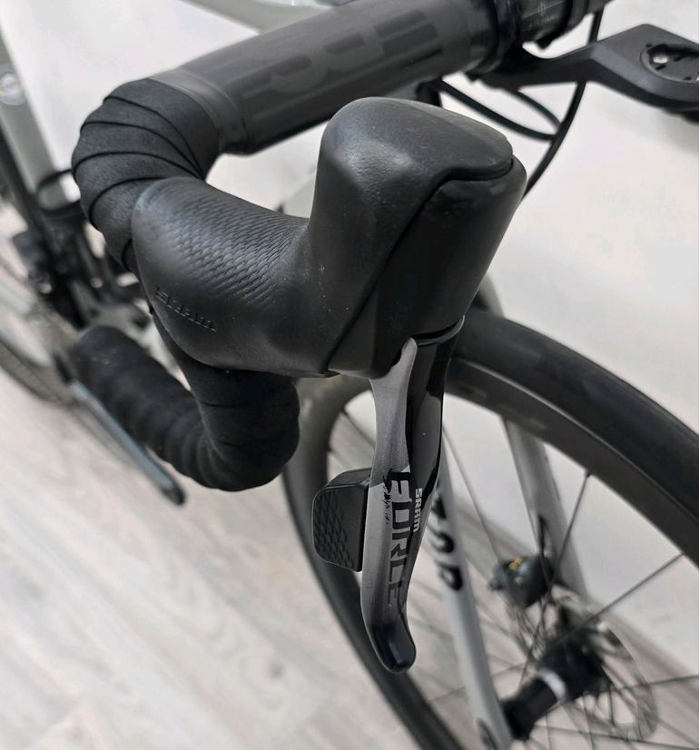 Used FACTOR O2 Disc 2024 Road & Gravel, Light Gray — image 7 of 30