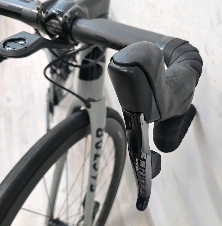 Used FACTOR O2 Disc 2024 Road & Gravel, Light Gray — image 8 of 30
