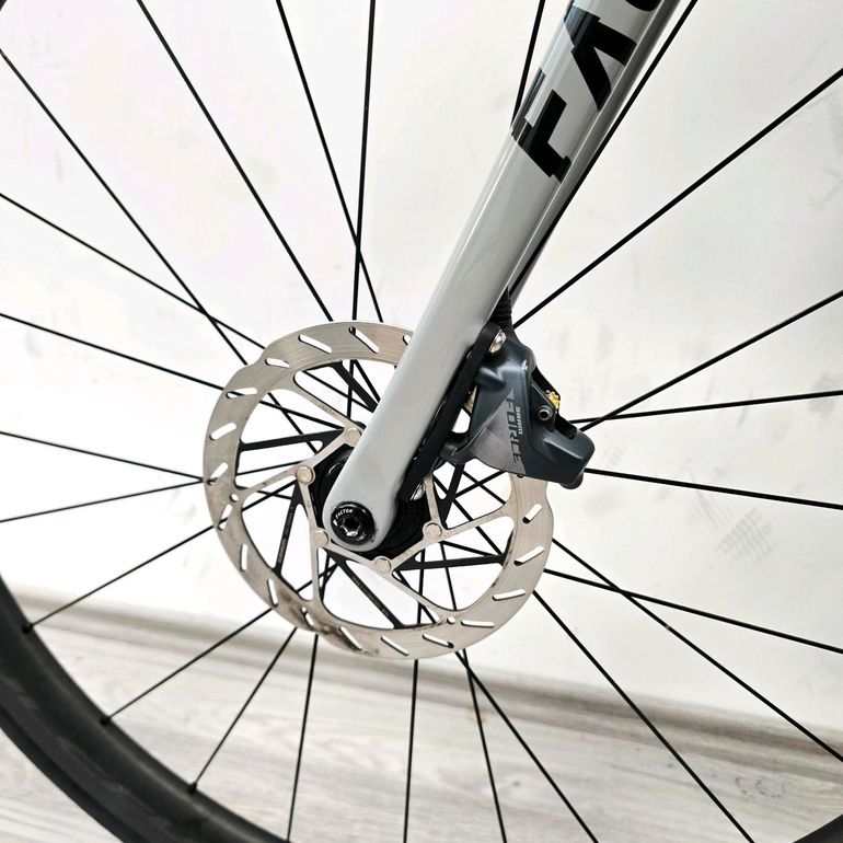 Used FACTOR O2 Disc 2024 Road & Gravel, Light Gray — image 9 of 30