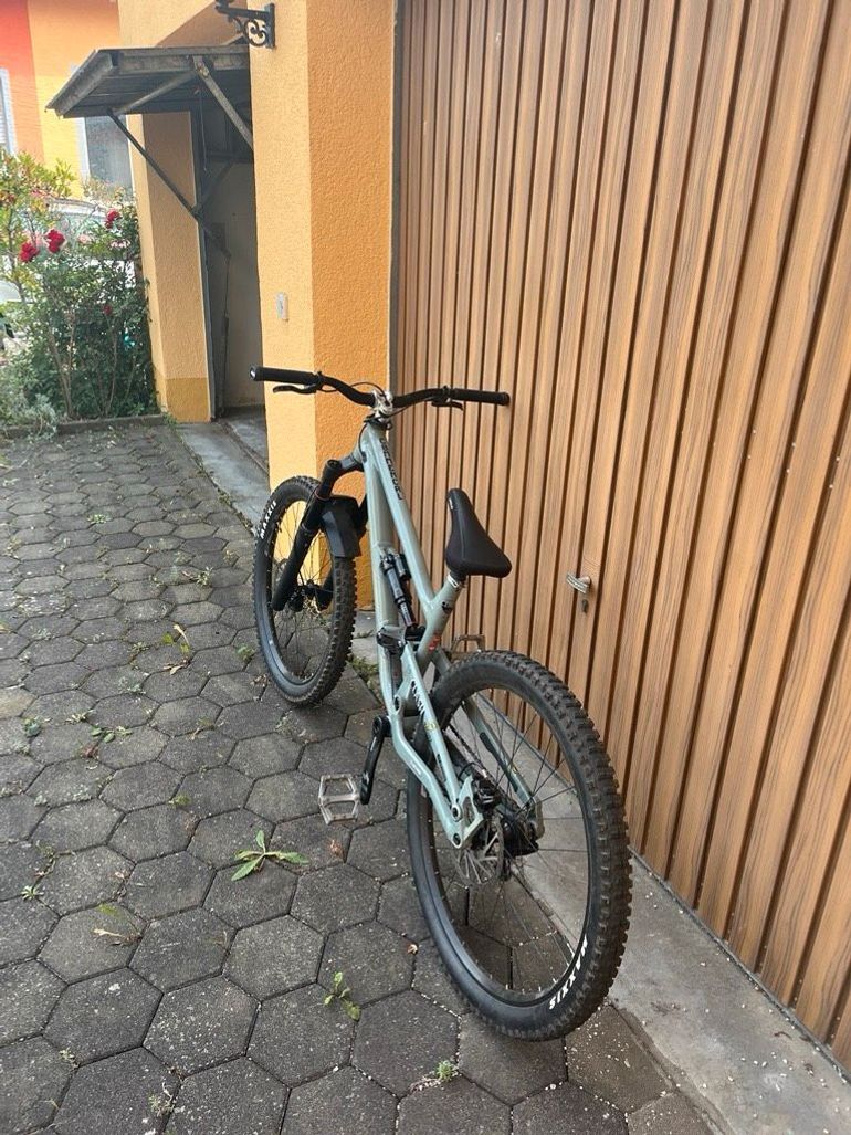 Brugt COMMENCAL CLASH 2025 2025 Mountainbike — billede 5 af 11