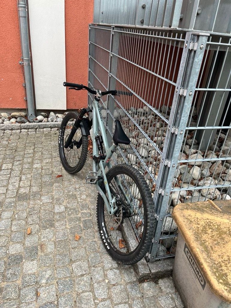 Brugt COMMENCAL CLASH 2025 2025 Mountainbike — billede 2 af 11